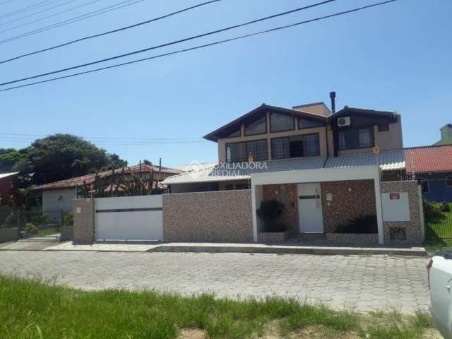 Casa com 5 quartos à venda na Rua Professor Emanoel Paulo Peluso, 288, Campeche, Florianópolis, 356 m2 por R$ 3.300.000