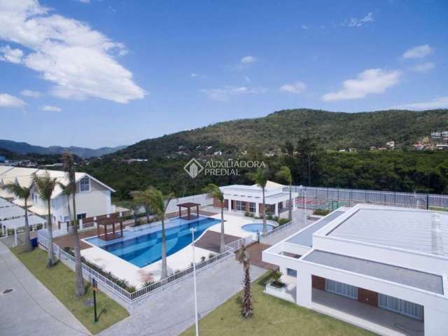 Casa em condomínio fechado com 2 quartos à venda na Rua Sagrado Coração de Jesus, 811, Morro das Pedras, Florianópolis, 78 m2 por R$ 895.000