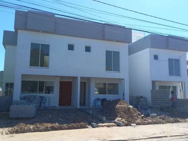 Casa com 3 quartos para alugar na Rua Laura Duarte Prazeres, 481, Campeche, Florianópolis, 167 m2 por R$ 6.800