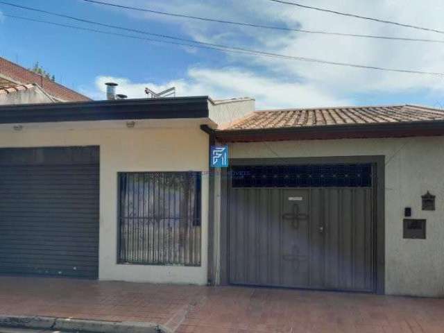 Casa a venda com salão e 3 dormitórios no Manoel Penna