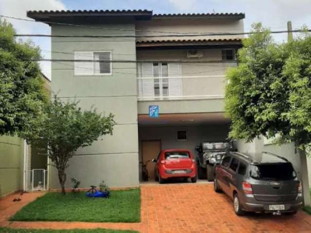 Casa tipo sobrado, 180m2 de construção, armários, Condomínio Alto do Bonfim