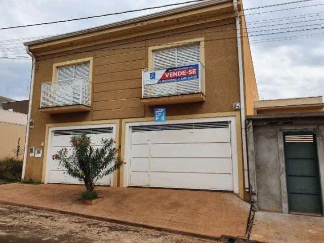 Casa a venda com 5 dormitórios sendo 3 suítes no Santa Cecília Bonfim Paulista