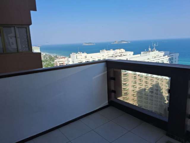 Apartamento 1 quarto para vender na Barra da Tijuca, Condomínio Barramares, Avenida Lucio Costa, Frontal Mar.