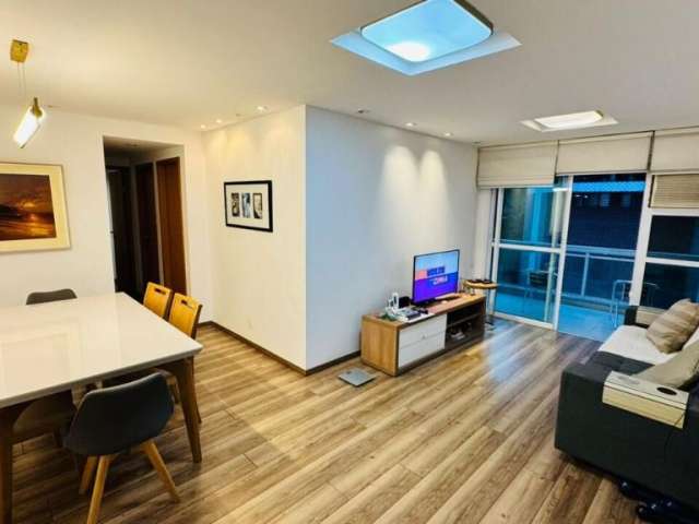 Apartamento de Andar Alto com 3 Quartos e 2 Vagas à venda em Botafogo.