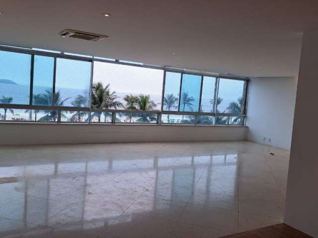 Apartamento para alugar localizado na Avenida Vieira Souto, Frontal Mar, 4 Quartos; 1 suite; 2 Vagas, Ipanema