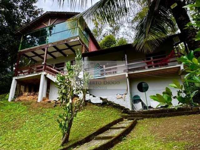 Casa de luxo em condomínio no Camorim, Rio de Janeiro - 3 quartos, 3 suítes, 11 salas, 5 banheiros - 300m² de área.