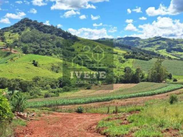 Oportunidade Única! Terreno de 3.000 m2 no Vale das Pedras, Socorro - SP