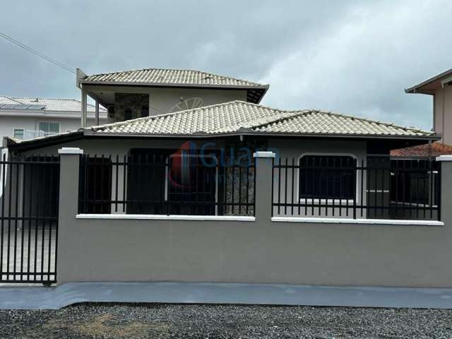 Casa para Venda em Barra Velha, Centro, 4 dormitórios, 1 suíte, 2 banheiros, 2 vagas