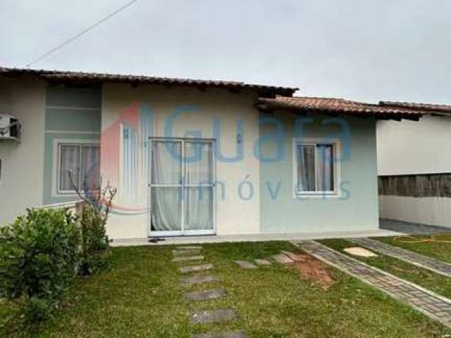 Casa para Venda em Guaramirim, Ilha da Figueira, 3 dormitórios, 1 banheiro, 2 vagas