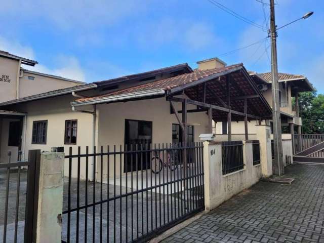 Casa para Venda em Guaramirim, Imigrantes, 2 dormitórios, 1 banheiro