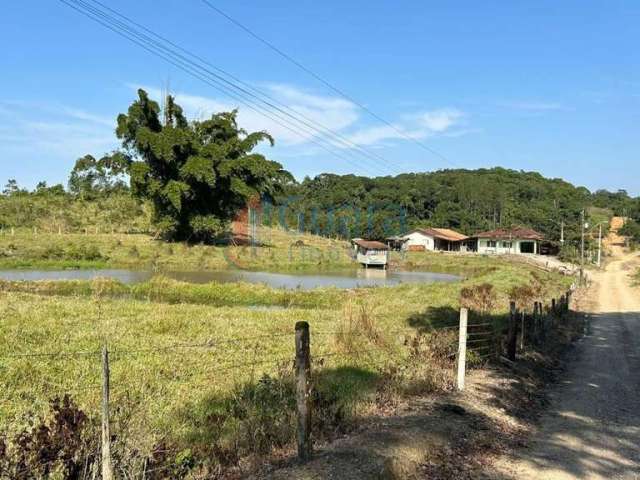 Chácara para Venda em Guaramirim, Ponta Comprida, 3 dormitórios, 2 banheiros, 2 vagas