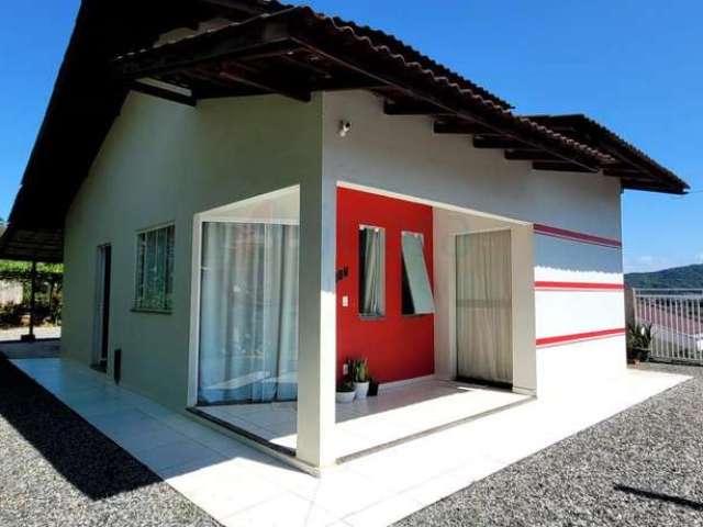 Casa para Venda em Guaramirim, Ilha da Figueira, 2 dormitórios, 1 suíte, 2 banheiros, 1 vaga