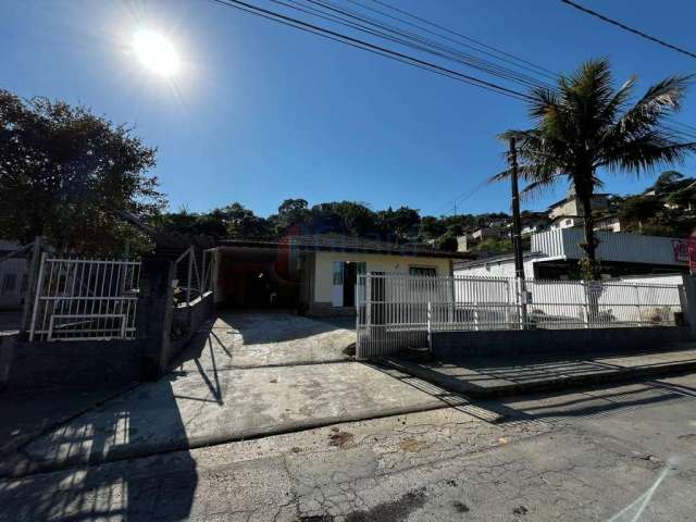 Casa para Venda em Guaramirim, Recanto Feliz, 2 dormitórios, 1 suíte, 2 banheiros, 2 vagas