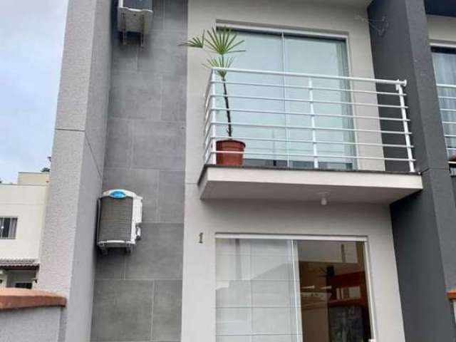 Casa para Venda em Jaraguá do Sul, Chico de Paulo, 2 dormitórios, 1 banheiro, 1 vaga