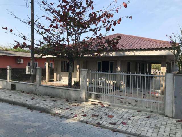 Casa para Venda em Guaramirim, Corticeira, 3 dormitórios, 1 banheiro, 2 vagas