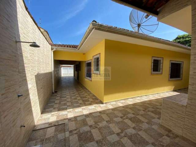 Casa com 3 quartos à venda na R Guaianazes,, --, Balneário Tupy, Itanhaém, 192 m2 por R$ 460.000