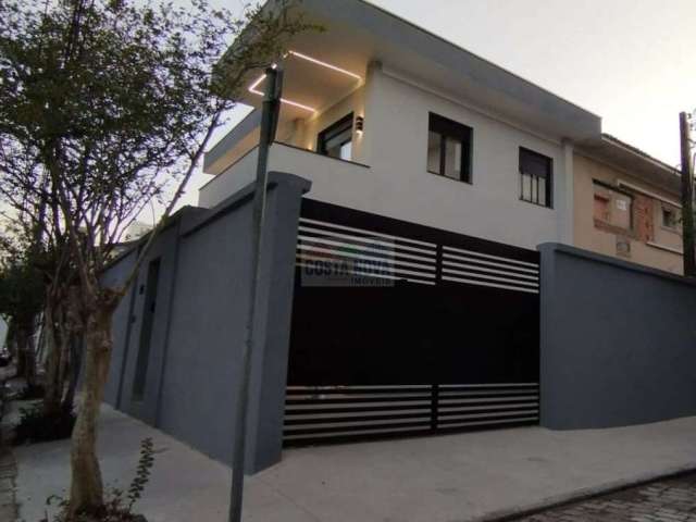 Casa Nova Moderna 171m² com 2 Dormitórios 2 Suites Varanda e closet 3 vagas Jacuzzi churrasqueira