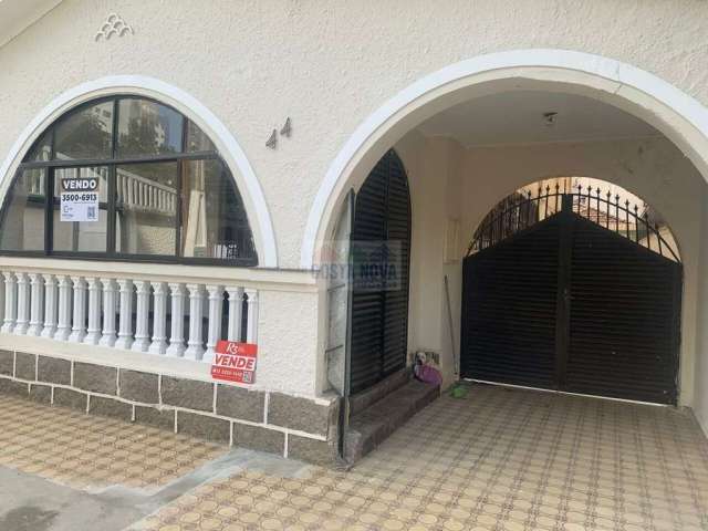 Casa 338 m² 4 dormitórios 1 Suíte 5 Banheiros 3 vagas