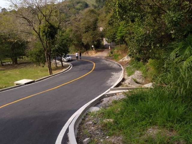 Terreno 860 m² , 200 metros da beira mar da Praia de Taquaras Balneário Camboriú SC