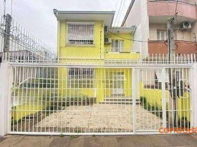 Casa com 3 dormitórios para alugar, 220 m² por R$ 7.300,00/mês - Rio Branco - Porto Alegre/RS