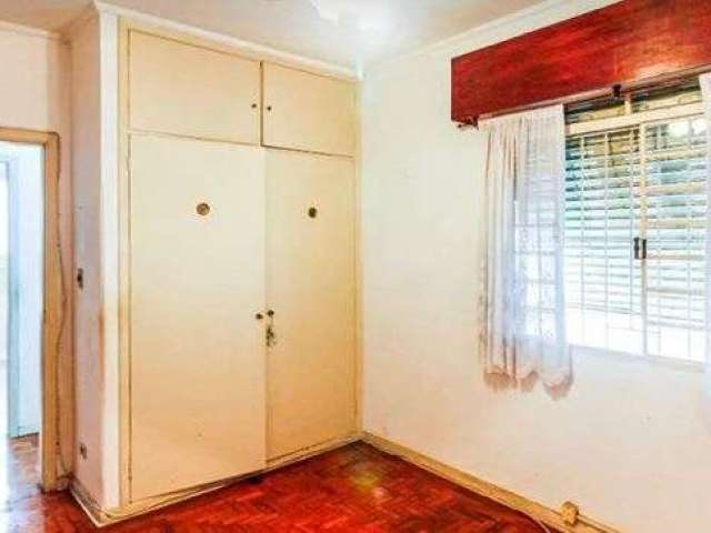 Casa com 3 quartos à venda na Rua Visconde de Aguiar Toledo, 695, Vila Congonhas, São Paulo por R$ 1.100.000