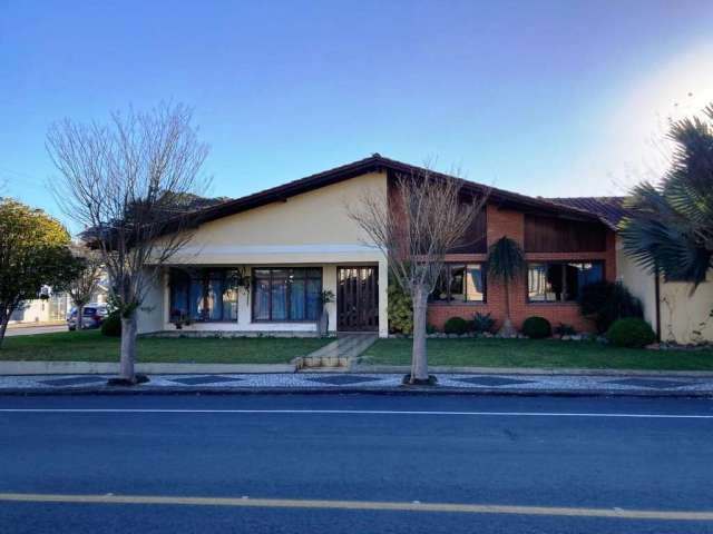 Casa para Venda em São Bento do Sul, Centro, 5 dormitórios, 1 suíte, 3 banheiros, 2 vagas