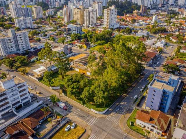 Terreno à venda na Rua Rio Grande do Sul, 500, Anita Garibaldi, Joinville por R$ 10.000.000