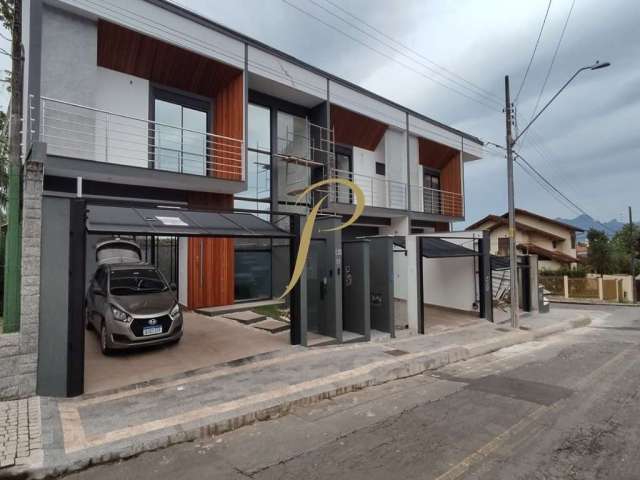 Casa com 3 quartos à venda na Rua Rio Negrinho, 518, Saguaçu, Joinville por R$ 990.000