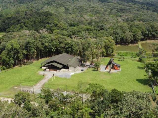 Terreno à venda na Serrinha, Vila Nova, Joinville por R$ 2.050.000