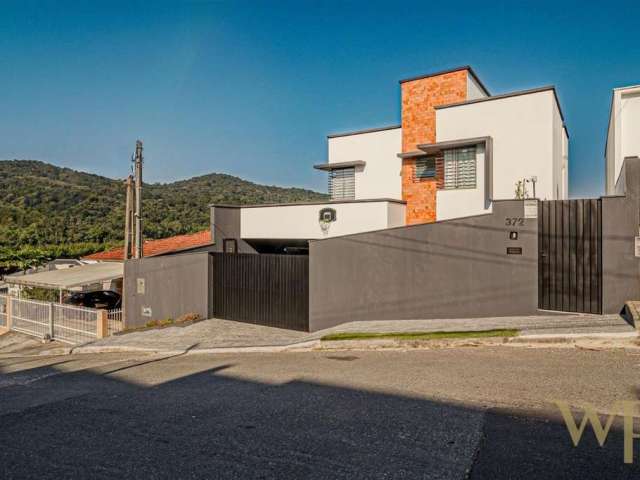 Casa com 3 quartos à venda na Rua Abraão Lincoln, 372, Bom Retiro, Joinville por R$ 1.950.000