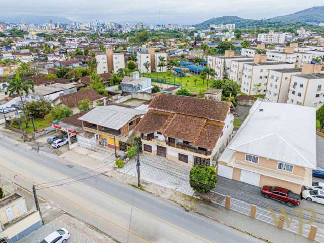 Terreno à venda na Guanabara, 629, Guanabara, Joinville por R$ 2.300.000