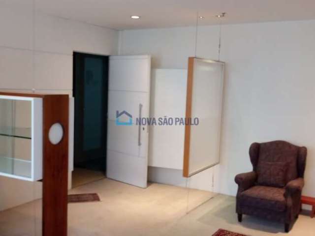 Conjunto comercial com 47m² em Moema