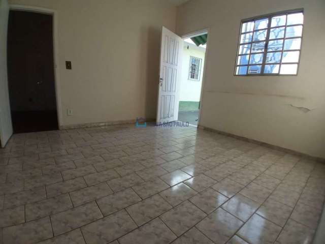 Casa Térrea com 01 Dormitório na Vila Guarani