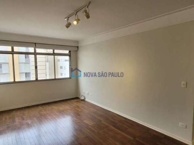 Apartamento de 135m², para locação, com 3 dormitórios, no Paraíso