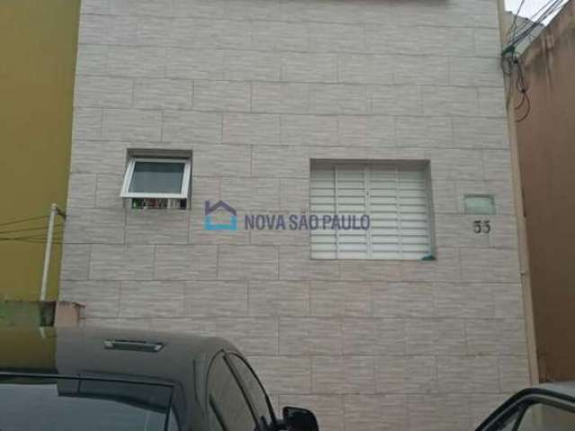 Casa bem localizado disponível para locação na Vila das Mercês.