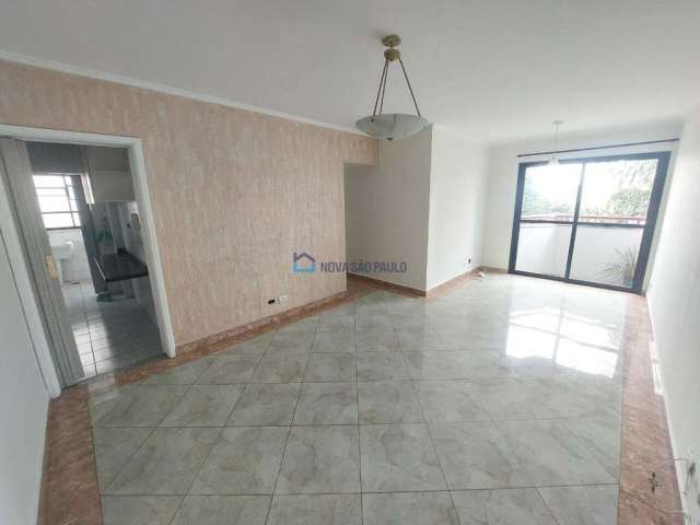 Apartamento com 03 Dorms e 01 vaga na Vila Guarani