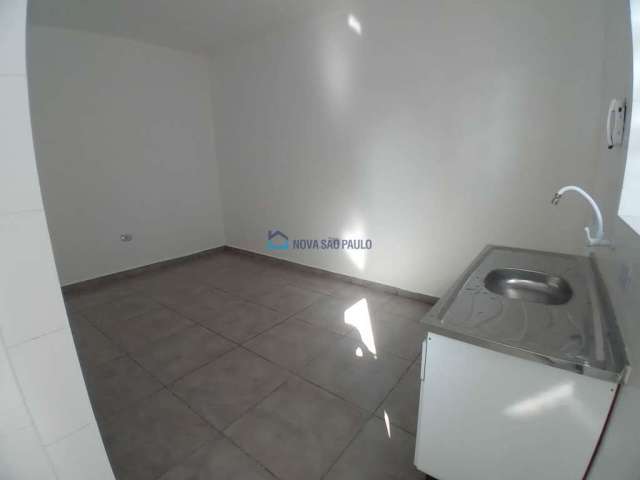 Excelente casa de 40 m² disponível para locação no Ipiranga.