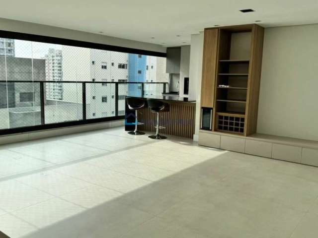 Apartamento de 3 dormitórios com 2 vagas na Vila Mariana.