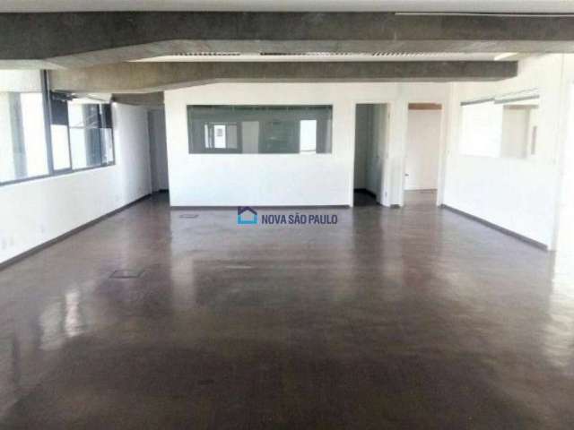 Conjunto Comercial no Brooklin  | 212  m² | 3 vagas | 5 banheiros | 6 salas