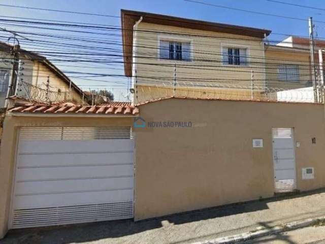 Excelente sobrado! 4 dormitórios e  6 vagas  de garagem