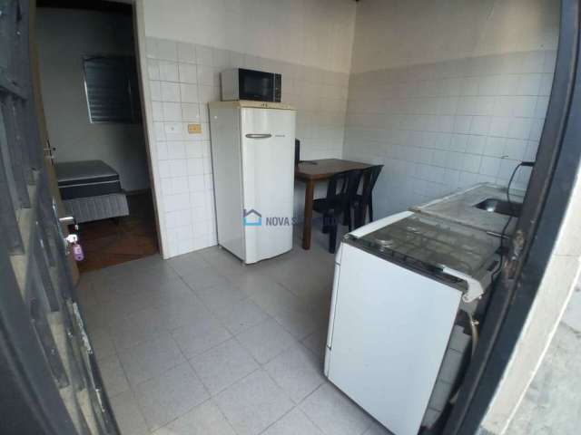 Quarto e cozinha com Vaga de garagem na Vila Guarani