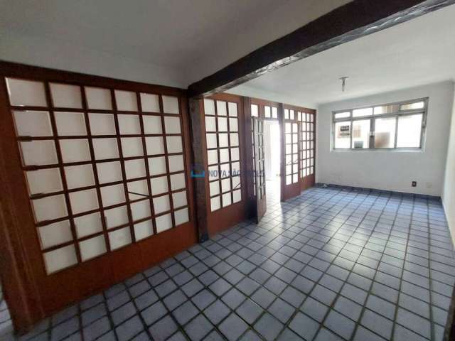 Sobrado de 110m² com 2 dormitórios, 3 banheiro, cozinha e salão