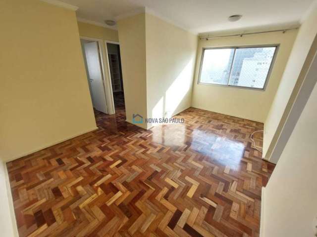 Excelente apartamento para locação! A 300 metros do metrô Saúde!