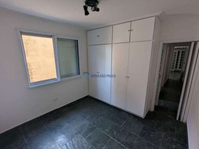 Com 2 quartos, 2 banheiros e 1 vaga, este imóvel de 64m² oferece tudo o que você busca.