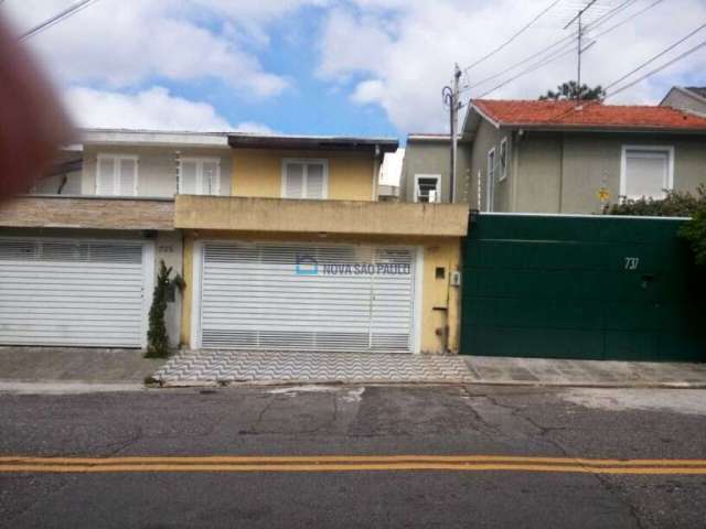 Sobrado para venda com 288 m²