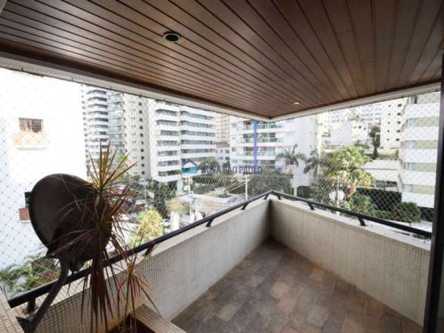 Apartamento Aclimação, 3 suítes e 3 vagas, próximo ao Parque