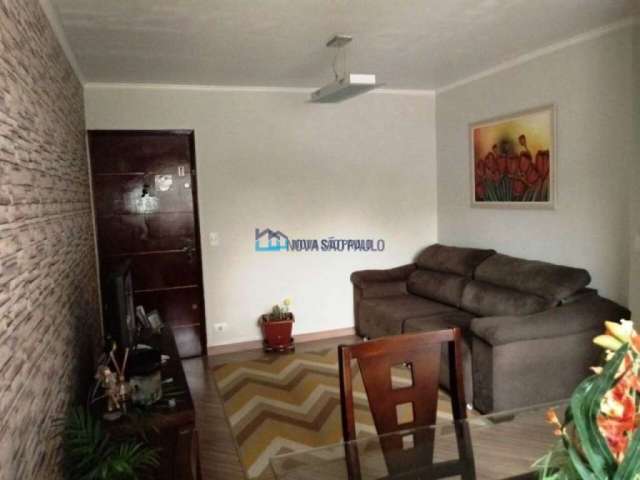 Apartamento dois dormitórios, vaga de garagem Jabaquara