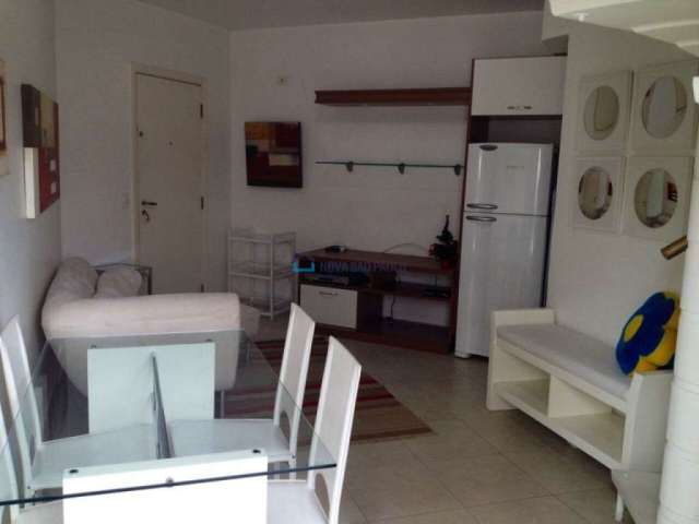 Apartamento Duplex Aclimaçao. Lazer. Metro Vergueiro. 55M.