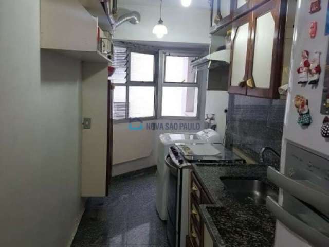 Apartamento 136m². 4 dormitórios 2 suítes,  2 vagas Vila Clementino! metro sta cruz