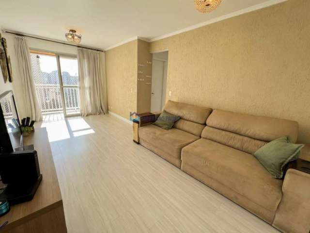 Apartamento na Vila Gumercindo a 2 km do Shopping Plaza Sul.